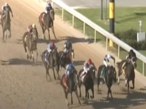 Upstart surges on the outside to win the 2016 Razorback Handicap.